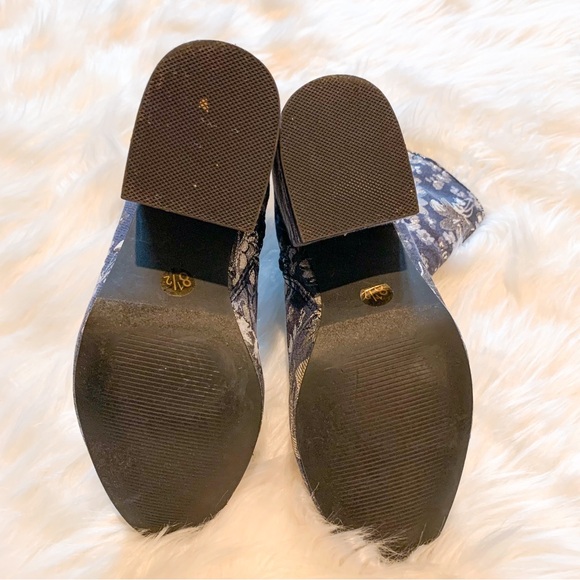 Merona Blue Silver Embroidered Floral Chunky Heel Ankle Boots 8.5 - Picture 6 of 6